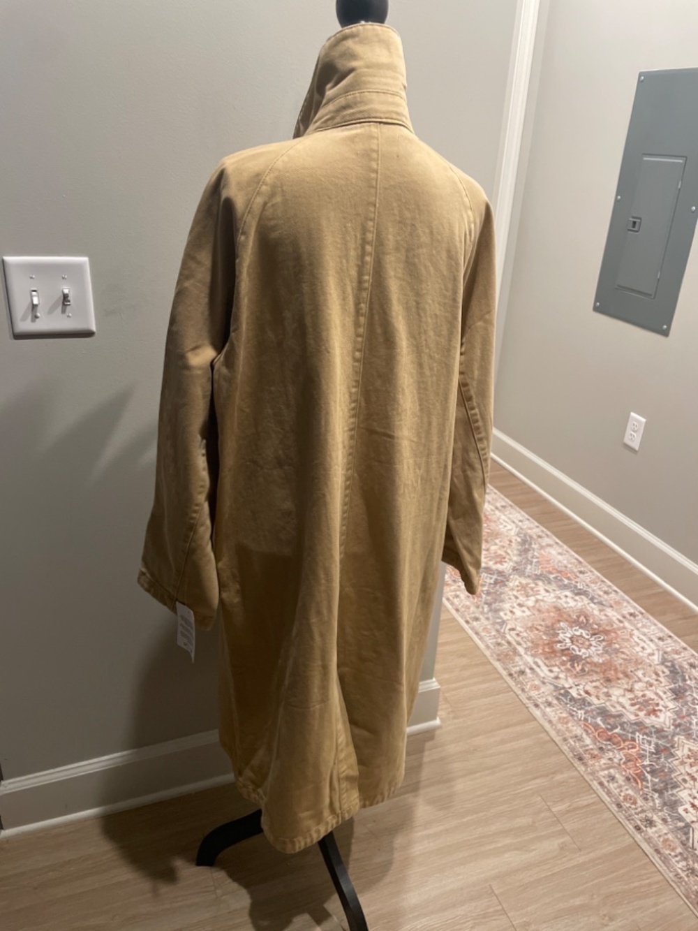 NWT Tan OversizeTrench Coat Size S - Picture 2 of 6